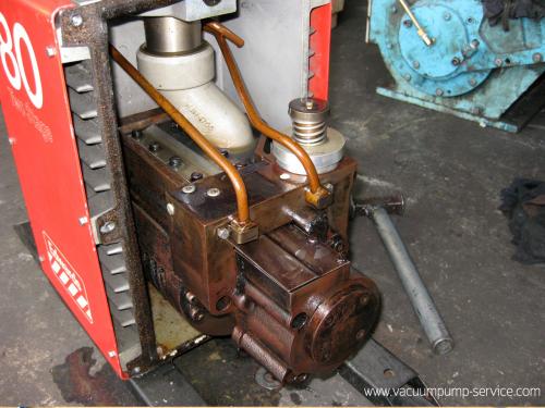 Repairing Two-stage Rotary Vane Vacuum Pumps